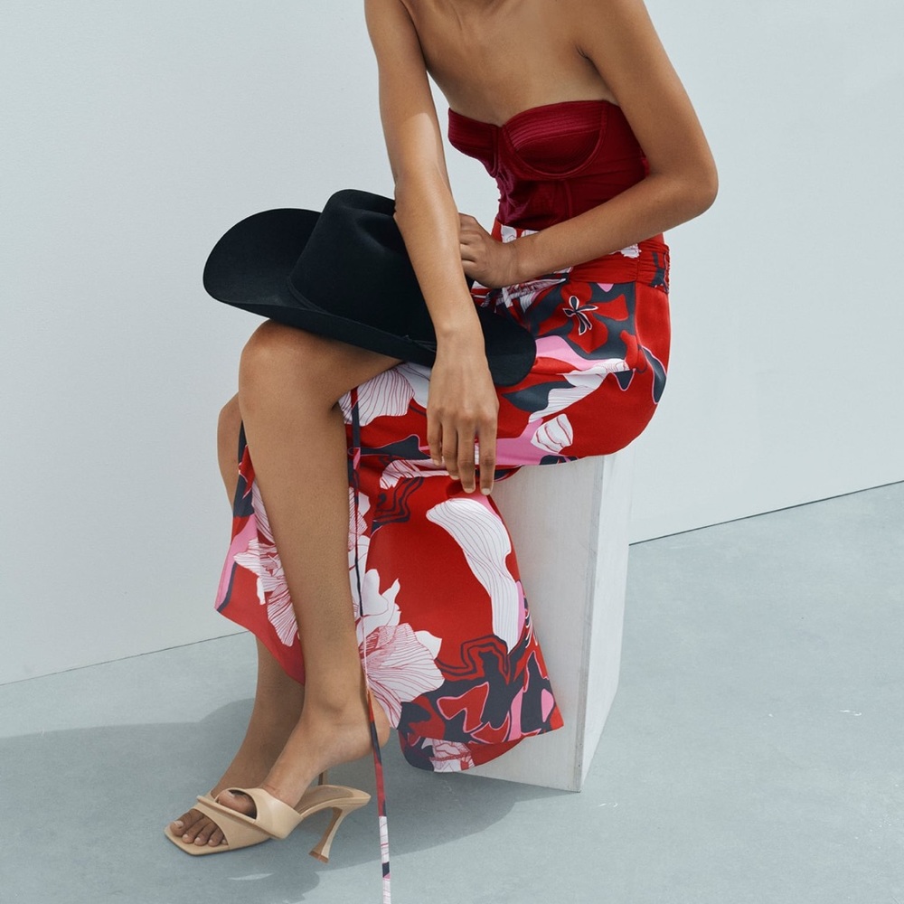 Floral print midi skirt